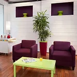 Ibis Styles Asnieres Centre 