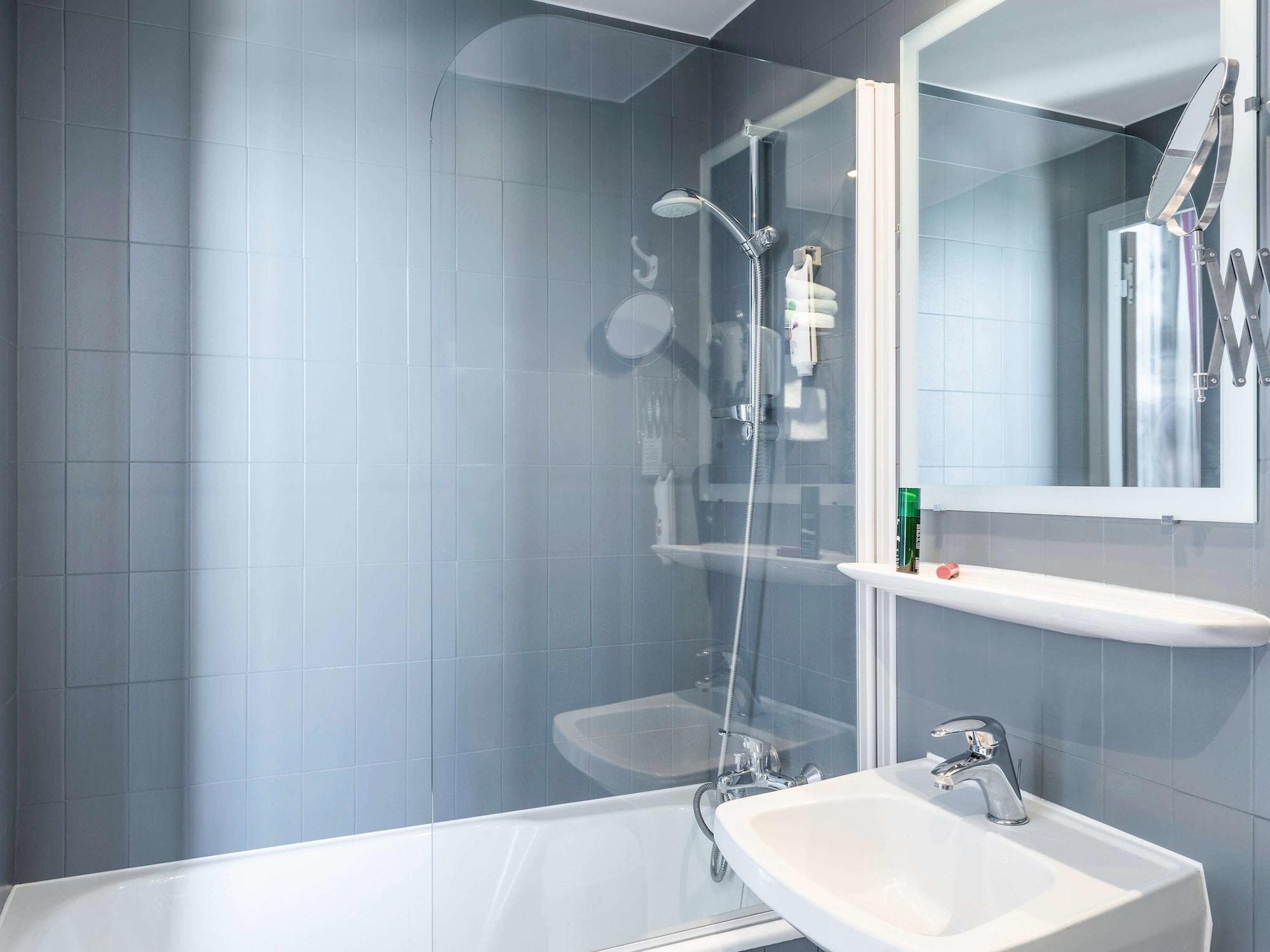 Ibis Styles Centre 3*